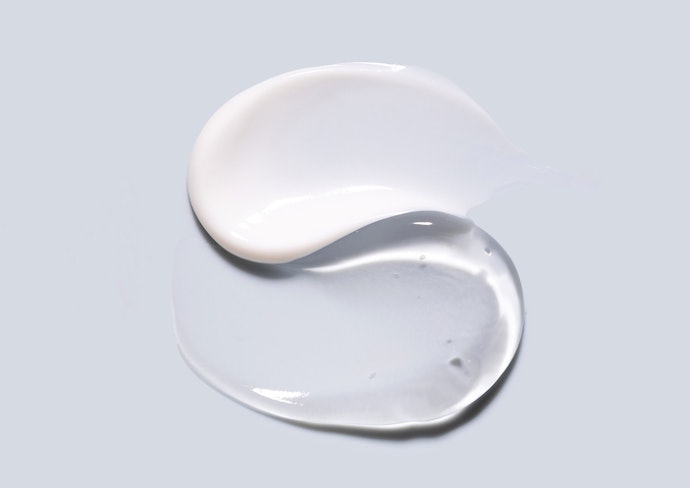 Light Creams or Gels: Better for Mild Psoriasis or for Use in Hot, Humid Weather