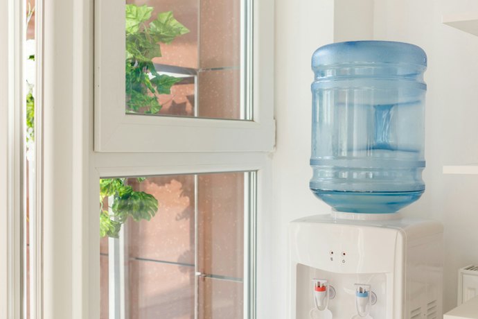 Top-Loading Model: For Budget Buyers Who Do Not Mind Lifting Heavy Gallons