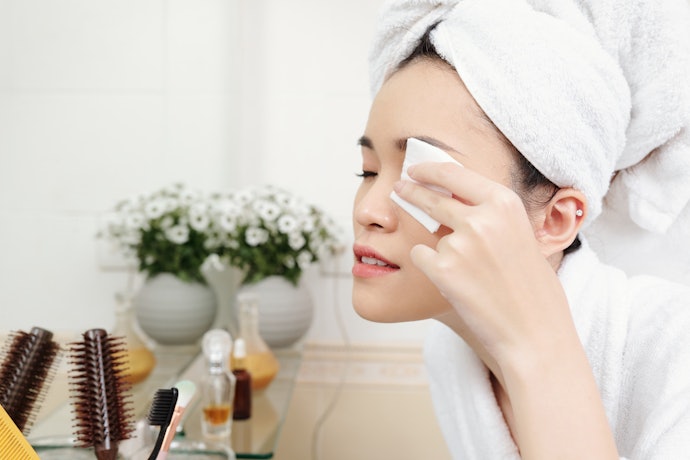 Water-Based Makeup Remover Wipes Are Perfect for Removing Light Makeup