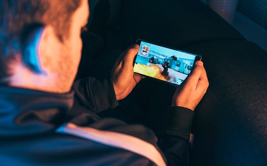 6–8 GB RAM: Best for Daily Apps, Multitasking, and Light Gaming