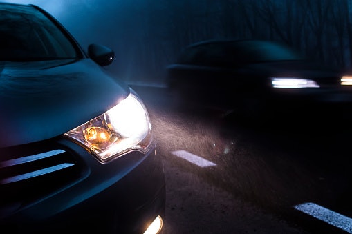 Look for 4,300K–6,000K Color Temperature for Clear Visibility at Night and in Rain