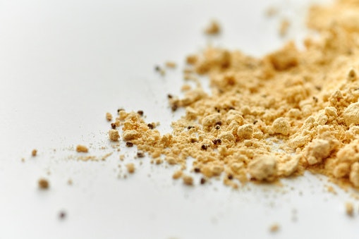 Powders and Chalks: Ideal for Cracks and Hard-to-Reach Areas