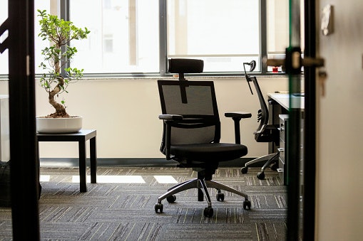 Mesh Chairs: Enjoy Superior Breathability Even During the Summer Months