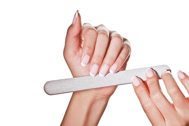 For Shaping and Reducing Fake Nails, Opt for a Coarse Grit (80-100)