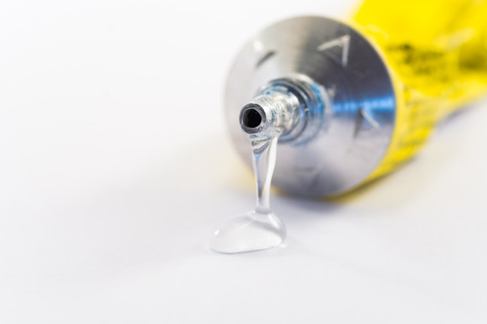 Gel or Paste: Best for Ulcers on the Lips, Cheeks, or Gums That Get Irritated While Eating