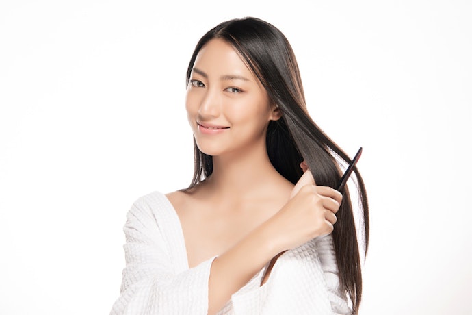 Stimulate Hair Growth With Saw Palmetto and Aloe Vera