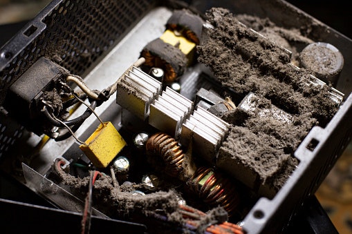 Check If It Has Dust Filters to Prevent Clogging and Dust Build Up