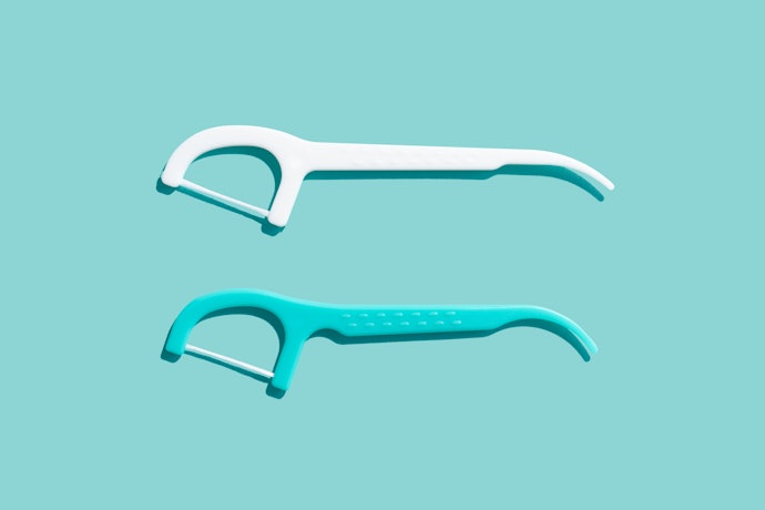 A Floss Pick Allows You to Reach the Back of Your Mouth Easily