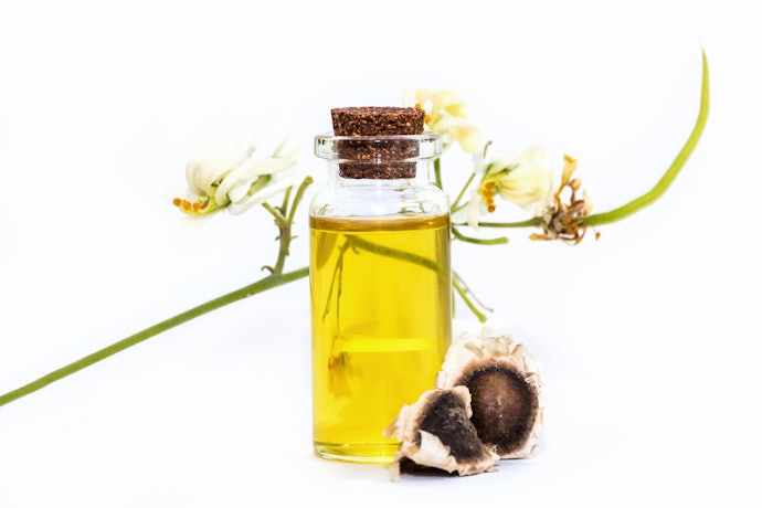 Castor and Moringa Oil for Sensitive Skin