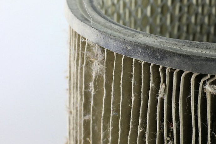 Choose HEPA + Activated Carbon for Everyday Indoor Pollutants