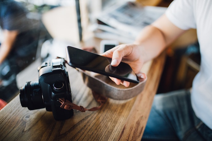 Wireless Connectivity for Easy File Transfers to Smartphones