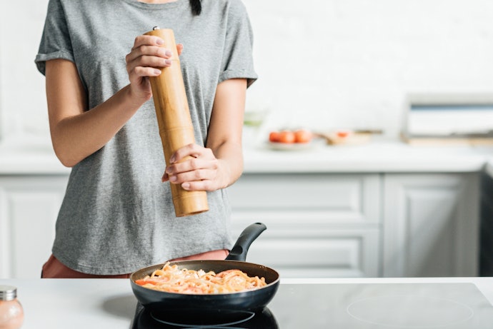 For Control Over the Texture and Amount of Pepper, Get a Manual Pepper Mill