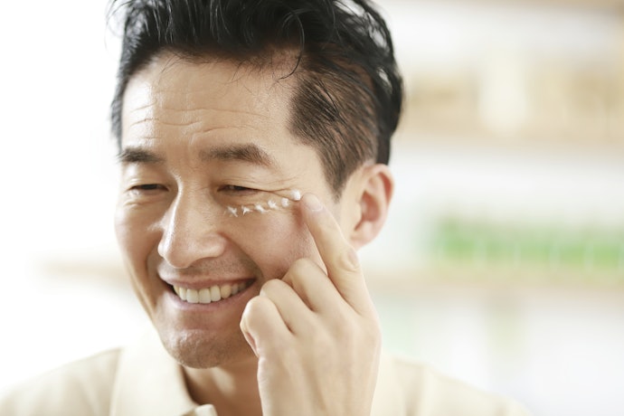 Hydrating Ingredients Such As Hyaluronic Acid for Dry Skin