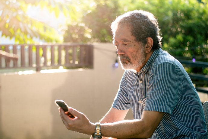 For Men With Visible Graying: Opt for Quick-Use, Low-Maintenance Dyes