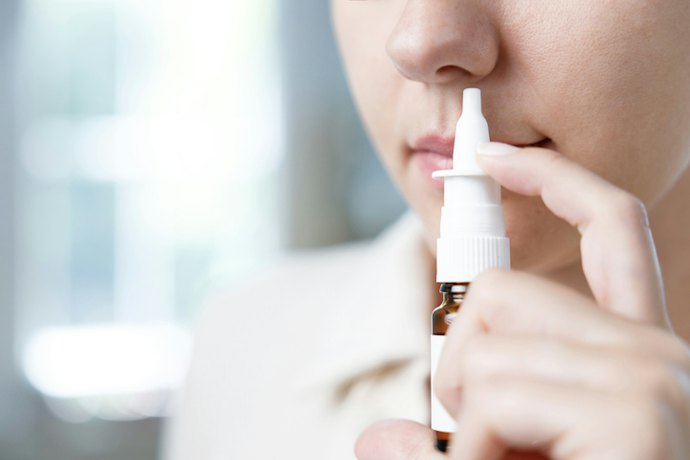 For Sneezing, Itchy Throat, or Runny Nose: Go for Oral Tablets or Nasal Sprays