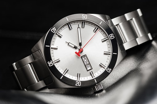 Quartz Movements Deliver Accuracy for Time-Conscious People