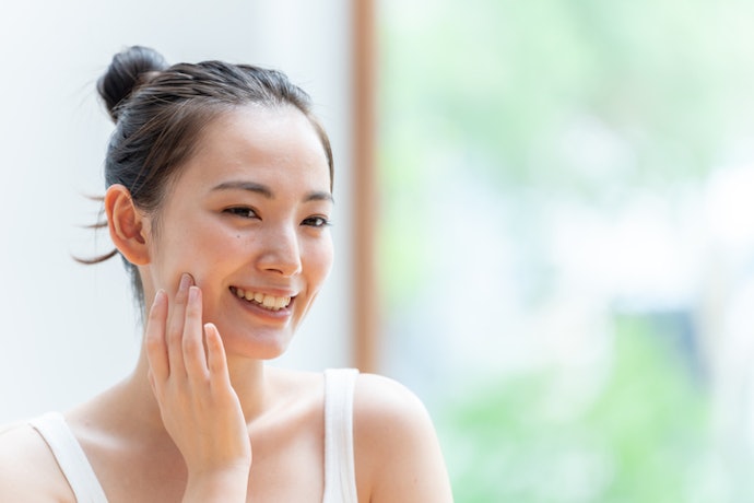 Avoid Heavy Oils and Petrolatum-Based Products to Prevent Clogged Pores and Breakouts