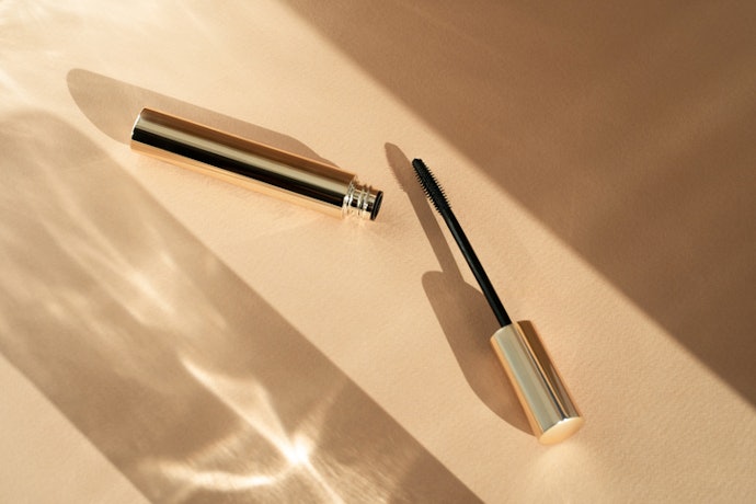 Opt for a Thin and Straight Wand for Natural Lash Definition