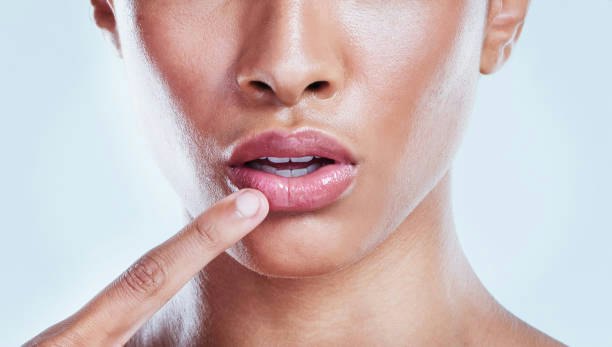 For Wearing Under Lipstick or Tint: Go for a Fast-Absorbing, Balmy (Not Glossy) Lip Serum