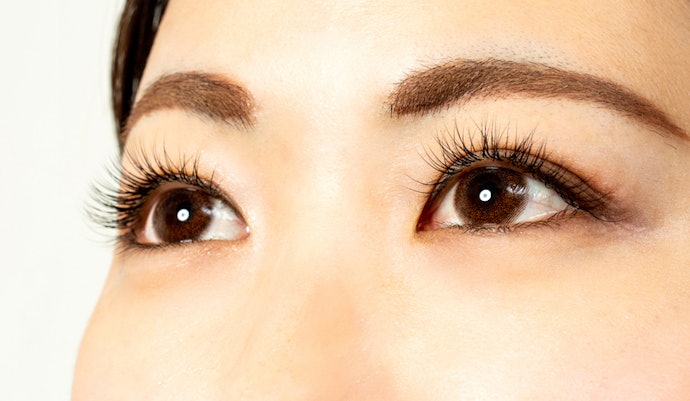 Almond Eyes: An Arch That Is Not Too Rounded Nor Flat