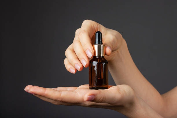 For Oily or Combination Skin, Target Blackheads at the Root With Retinoids and BHAs