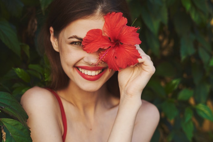 Warm Colors Such As Red and Orange Can Complement Warm Undertones