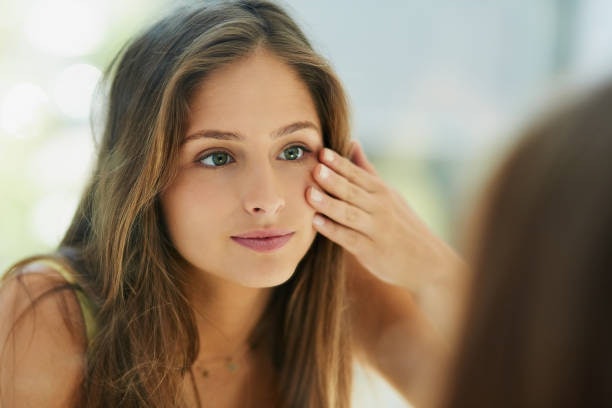 Protect Your Skin From Moisture Loss With Vitamin E and Soybean Extract
