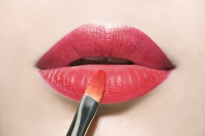 Lipsticks and Lip Liner: Narrow, Tapered Brushes