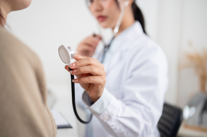 If You Work in Noisy Environments or Need Sound Amplification: Look for an Electronic Stethoscope