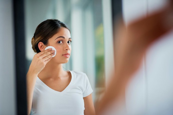 Gently Exfoliate the Skin’s Surface With Lactic Acid