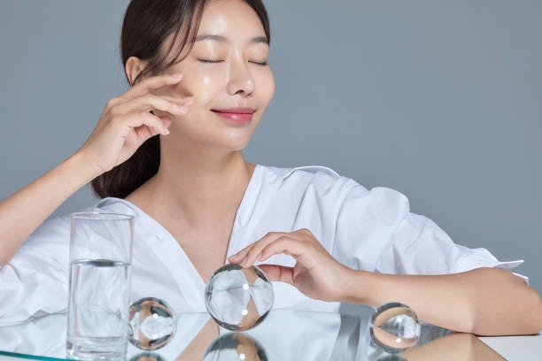 Start With Gentle, Low-Strength Retinols (0.1%-0.3%) to Allow Your Skin to Adjust