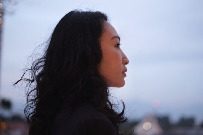 Wavy Hair: Lightweight, Hydrating Formulas to Define Waves Without Weighing Them Down
