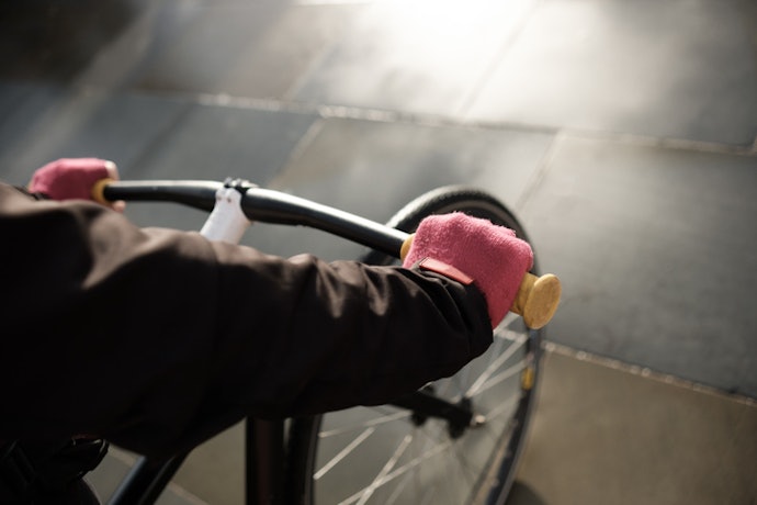 Go With Flat or Riser Handlebars for Comfortable Urban Commuting