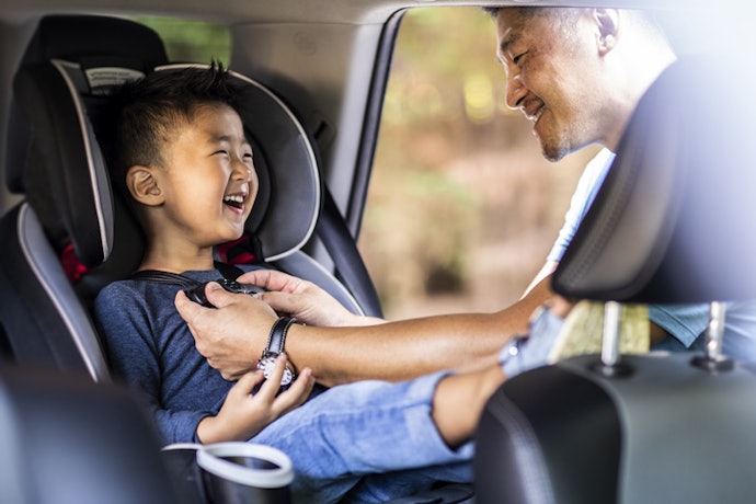 Transition to Forward-Facing Cat Seat Once Your Child Doesn’t Fit the Rear-Facing Type Anymore