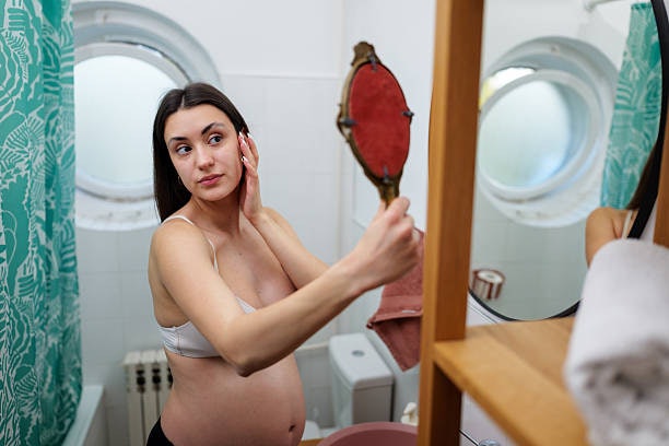 For Combination Skin: Look for Balanced, Lightweight Sunscreens for Pregnant Women
