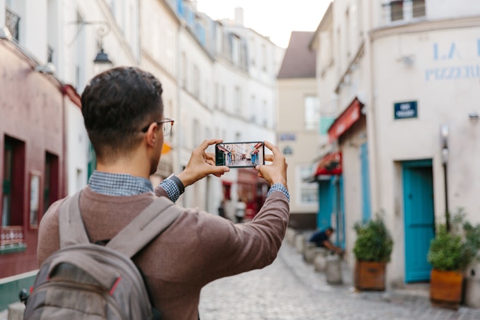 Experiment With a Camera's Different Lenses
