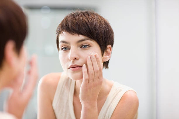 Hyaluronic Acid Moisturizes Oily Skin Without Leaving Any Greasy Residues