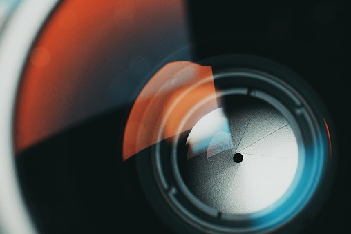 Auto-Focus Lets You Move Freely During Filming