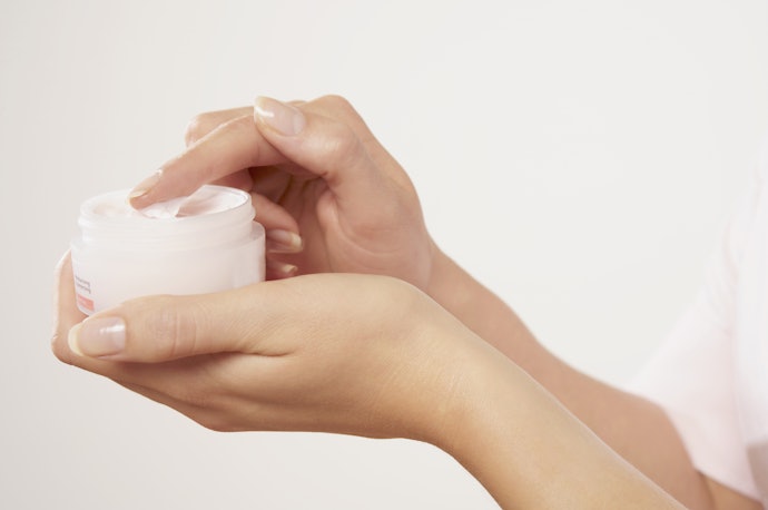 Applying Creams Allow Your Underarms Absorb the Product