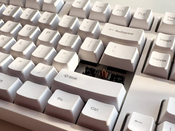 Brown or Tactile Switches for Balanced Feedback and Comfort
