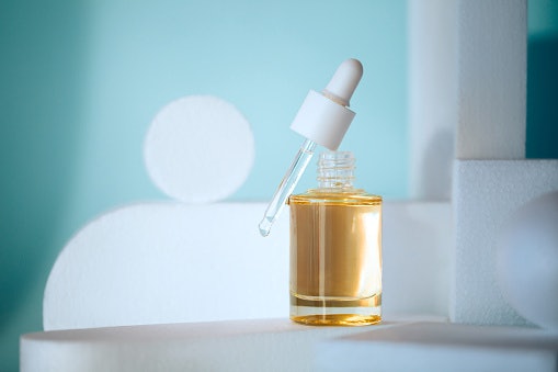 Target Active Pimples With Salicylic Acid (BHA), Benzoyl Peroxide, Azelaic Acid, and Niacinamide