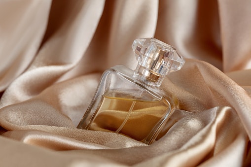 For a Fresh and Clean Scent: Opt for Musky or Soapy Powdery Scents