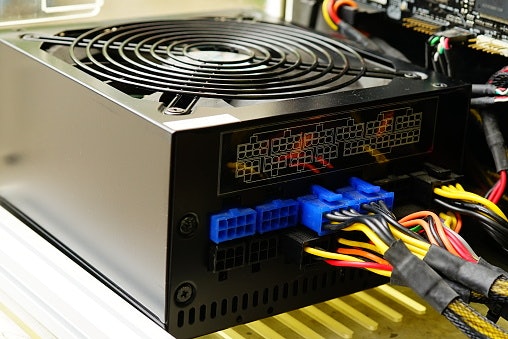 Semi-Modular or Fully Modular Units for Cleaner Builds and Improved Airflow