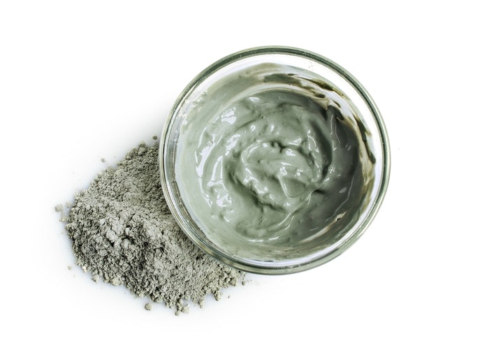 Clay or Mud Masks for Deep Cleansing and Oil Control