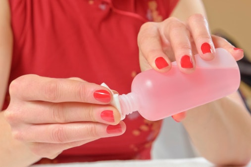 Acetone: Easily Dissolves Gel, Glitter, or Acrylics, but May Be Drying