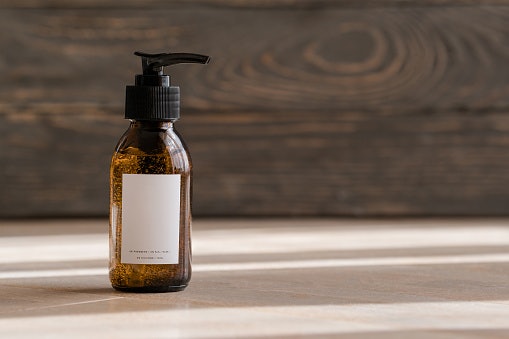 Shower Gel for Those With Oily and Acne-Prone Skin