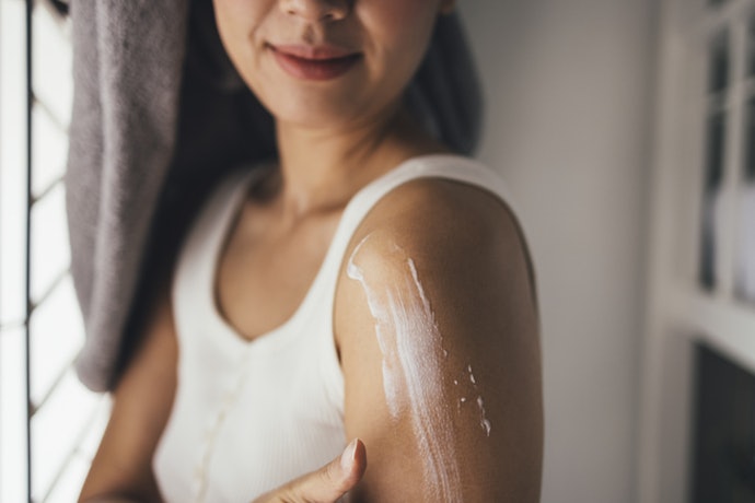 For Radiant, Even Skin: Choose Lotions With Brightening Ingredients Like Niacinamide, Vitamin C, and Arbutin
