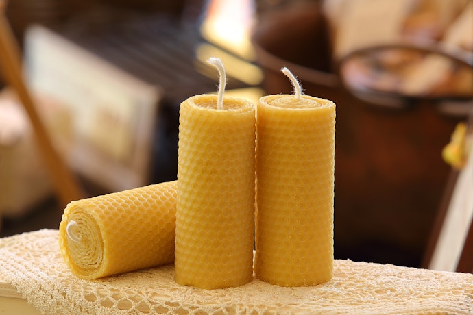 Pure Beeswax Candles for That Natural Honey-Like Hue and Aroma