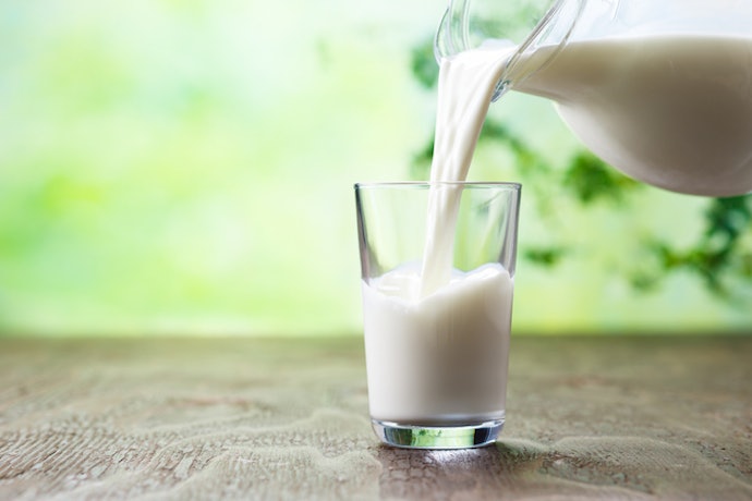 Cow’s Milk: Choose Whole or Full Cream for Lower Sugar Content