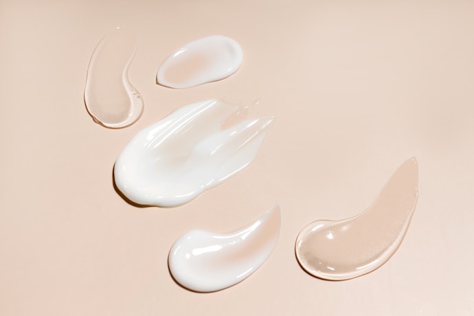 Lightweight Gels or Water-Based for Oily or Combination Skin